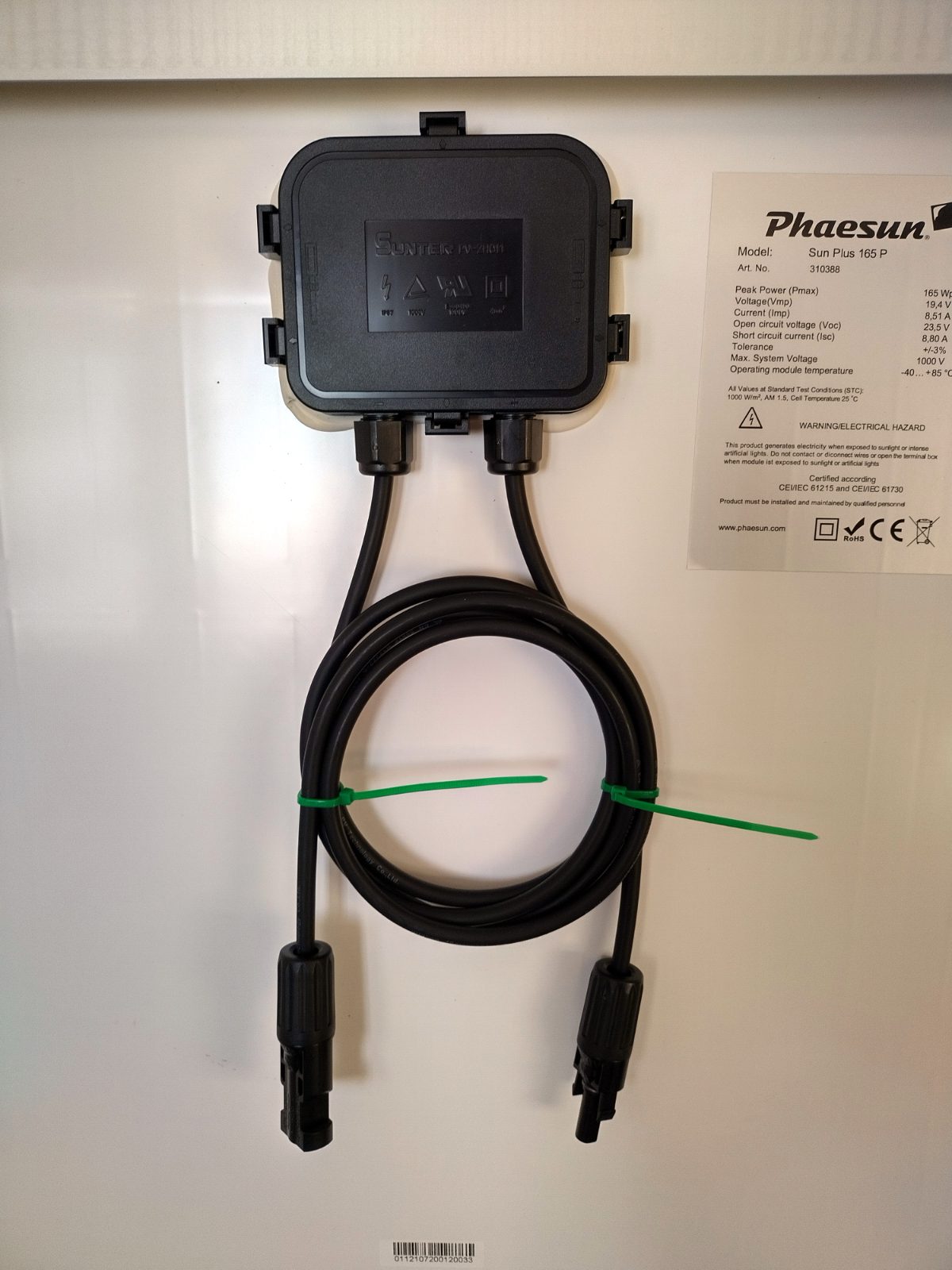 Solar mounting accessories and cables