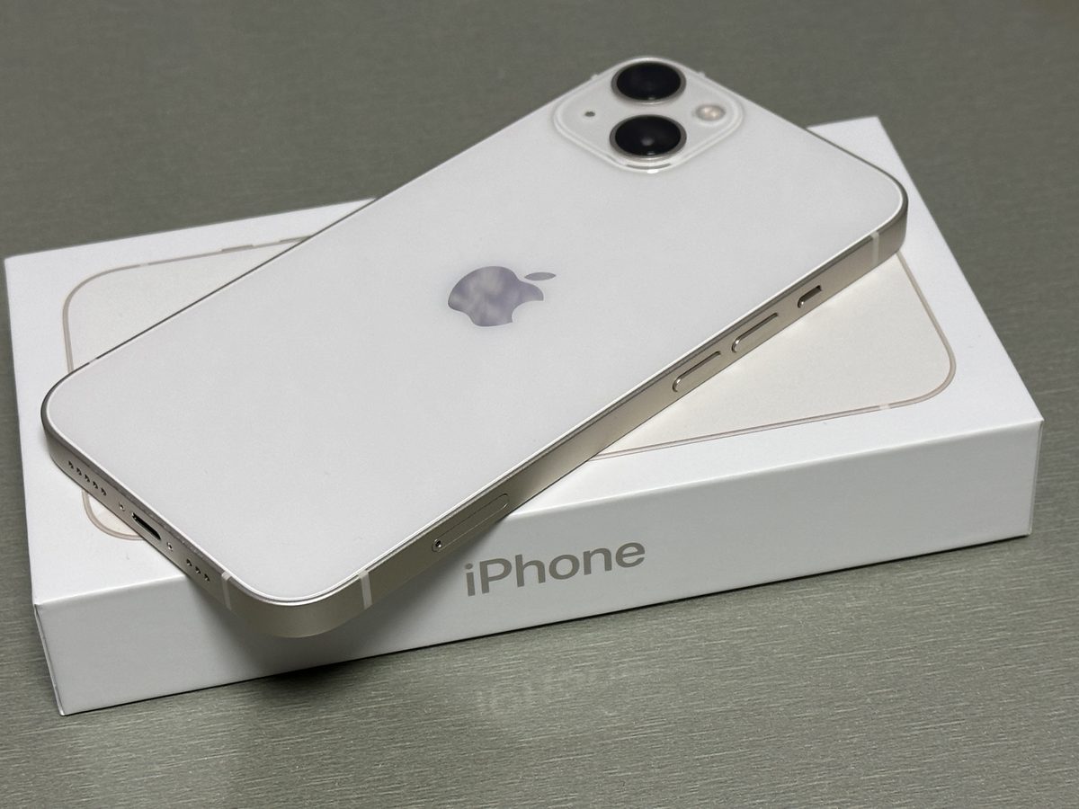 iPhone 13